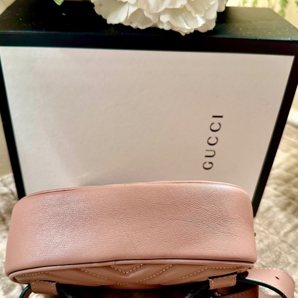 GUCCI SALE‼️Reduced $680‼️Marmont Collection Waist Bag / Crossbody / Clutch - Picture 5 of 10